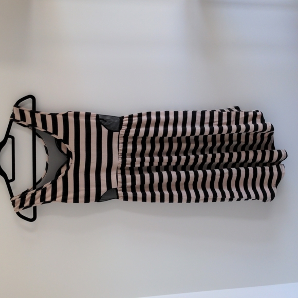 COPY - Striped high low dress - Picture 3 of 4